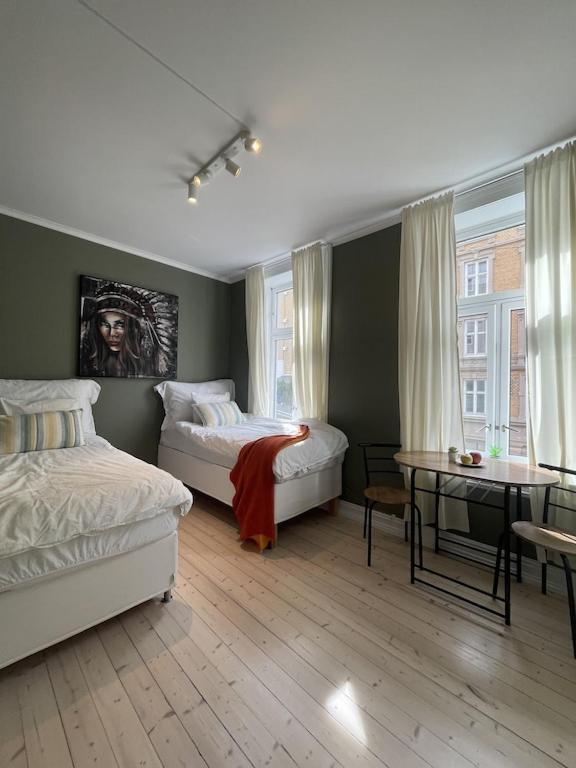 Apartamento Lovely With Two Large Bedrooms Nearby Opera, Vis A Vis Botanical Garden *